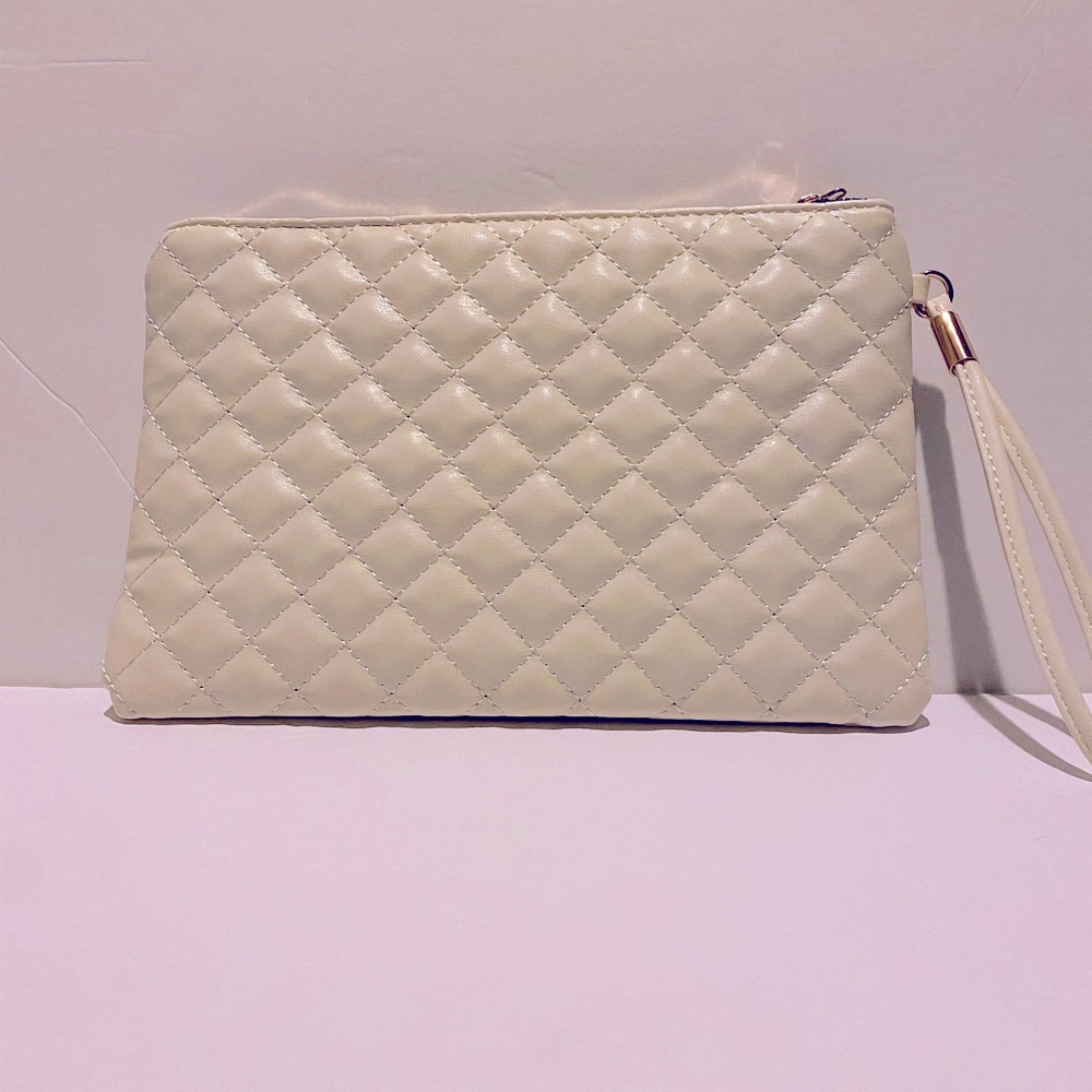 Wristlet